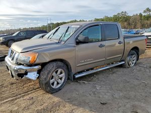 Nissan Titan XE 5.6L 8 2008
