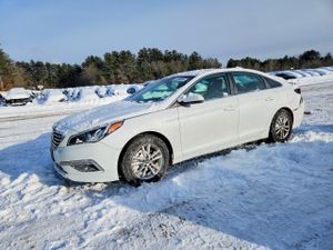 Hyundai Sonata SE 2.4L 4 2015