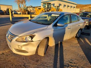 Nissan Sentra S 1.8L 4 2014