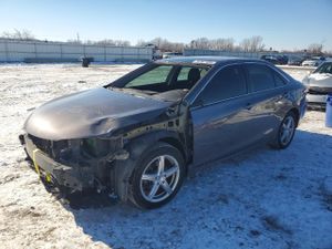 Toyota Camry LE 2.5L 4 2015