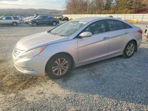 Hyundai Sonata GLS 2.4L 4 2013