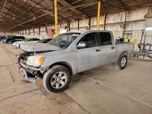 Nissan Titan XE 5.6L 8 2007