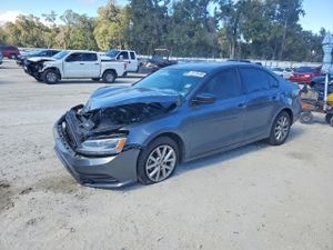 Volkswagen Jetta SE 1.8L 4 2015