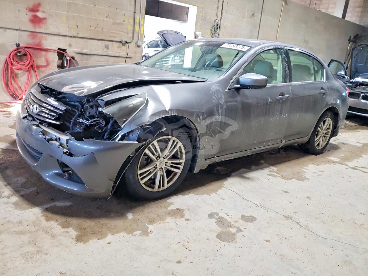 Infiniti G25 2.5L 6 2012