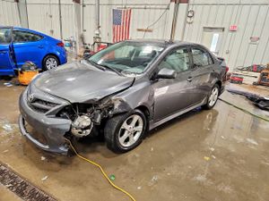 Toyota Corolla BASE 1.8L 4 2011