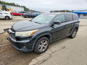 Toyota Highlander XLE 3.5L 6 2015