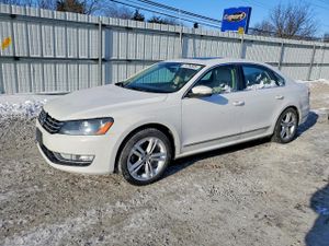 Volkswagen Passat SEL 2.0L 4 2013