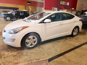 Hyundai Elantra GLS 1.8L 4 2013