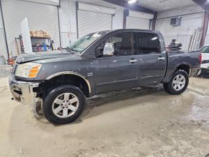 Nissan Titan XE 5.6L 8 2004