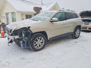 Jeep Cherokee LATITUDE 2.4L 4 2015