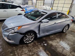 Hyundai Sonata SE 2.4L 4 2013