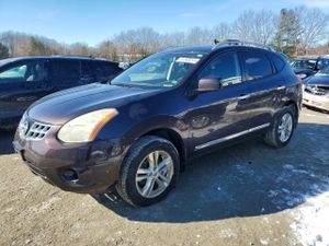 Nissan Rogue S 2.5L 4 2013