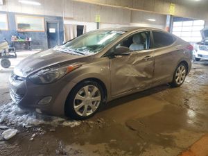 Hyundai Elantra GLS 1.8L 4 2013