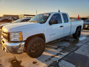 Chevrolet Silverado 1500 C1500 LS 4.8L 8 2012