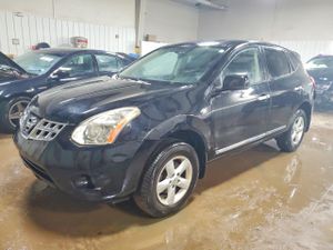 Nissan Rogue S 2.5L 4 2013