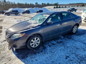 Toyota Camry BASE 2.5L 4 2011