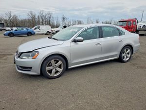 Volkswagen Passat SE 2.5L 5 2013