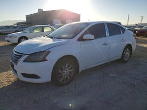 Nissan Sentra S 1.8L 4 2015