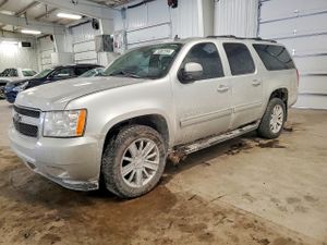 Chevrolet Suburban K1500 LT 5.3L 8 2011