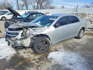Chevrolet Malibu LS 2.4L 4 2012