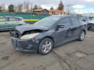 Ford Focus SE 2.0L 4 2014
