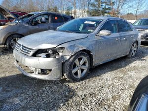 Volkswagen Passat SE 2.5L 5 2012