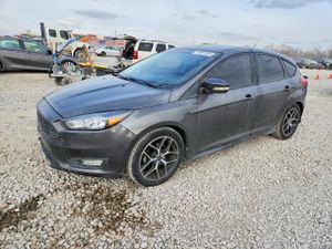 Ford Focus SE 2.0L 4 2015