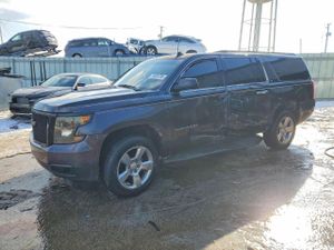 Chevrolet Suburban C1500 LT 5.3L 8 2015