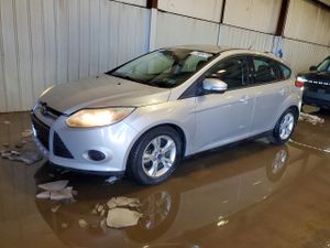 Ford Focus SE 2.0L 4 2013