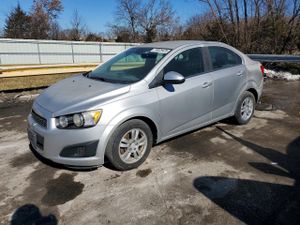 Chevrolet Aveo (Sonic) LT 1.8L 4 2012