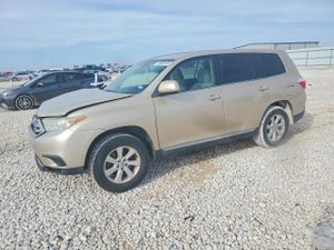 Toyota Highlander BASE 3.5L 6 2013