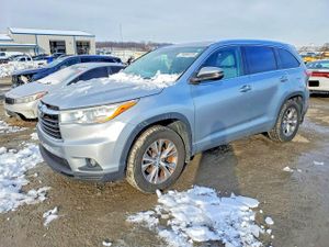 Toyota Highlander XLE 3.5L 6 2014