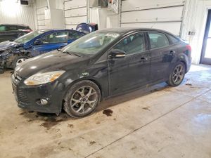 Ford Focus SE 2.0L 4 2014