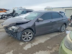 Toyota Camry LE 2.5L 4 2015