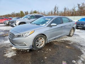 Hyundai Sonata SE 2.4L 4 2015