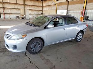 Toyota Corolla BASE 1.8L 4 2013