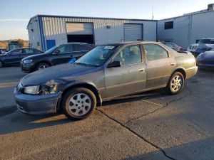Toyota Camry CE 2.2L 4 2000