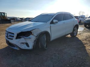 Mercedes-Benz GLA 2.0L 4 2015
