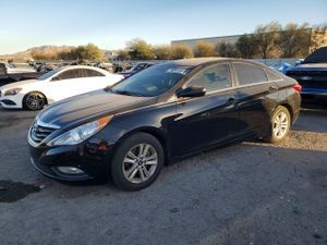 Hyundai Sonata GLS 2.4L 4 2013