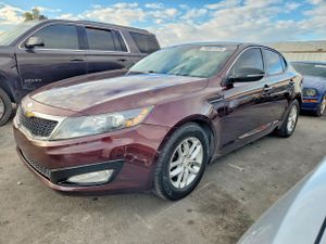 Kia Optima LX 2.4L 4 2013