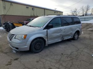 Chrysler Town & Country TOURING 3.8L 6 2010