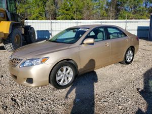 Toyota Camry BASE 2.5L 4 2011