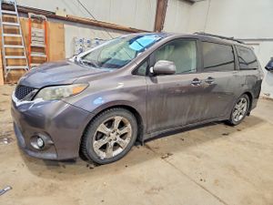 Toyota Sienna SPORT 3.5L 6 2011