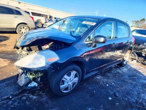 Nissan Versa S 1.8L 4 2011