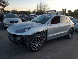 Porsche Macan 2.0L 4 2020