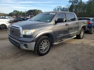 Toyota Tundra CREWMAX SR5 4.6L 8 2011