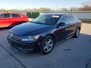 Volkswagen Passat SE 2.5L 5 2013