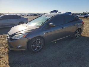 Ford Focus SE 2.0L 4 2014