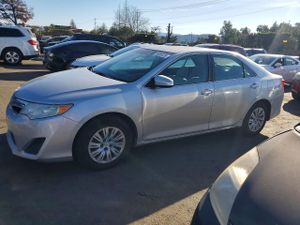 Toyota Camry BASE 2.5L 4 2012