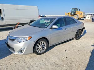 Toyota Camry L 2.5L 4 2014
